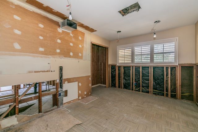 2900 Ryan Place Drive, Fort Worth, TX 76110