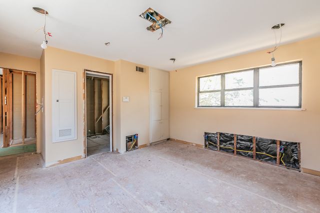 2900 Ryan Place Drive, Fort Worth, TX 76110