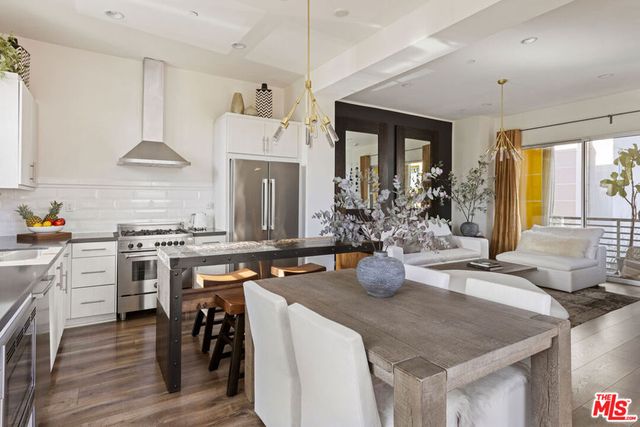 2217 Branden Street, Los Angeles, CA 90026