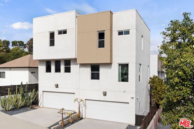 2217 Branden Street, Los Angeles, CA 90026