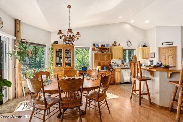 17461 N RIGHT FORK RD, Hauser, ID 83854