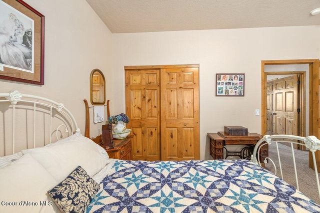 17461 N RIGHT FORK RD, Hauser, ID 83854