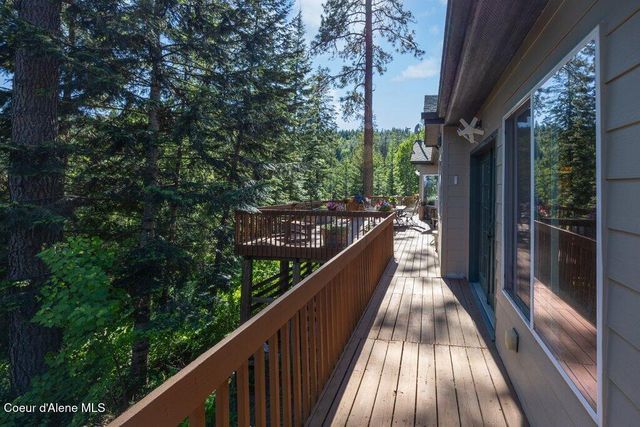 17461 N RIGHT FORK RD, Hauser, ID 83854