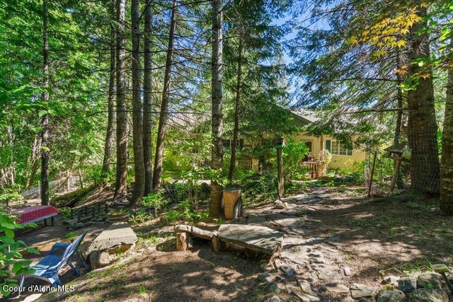 17461 N RIGHT FORK RD, Hauser, ID 83854