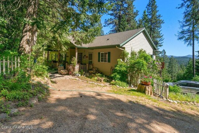 17461 N RIGHT FORK RD, Hauser, ID 83854