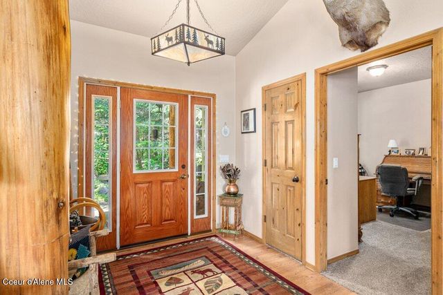 17461 N RIGHT FORK RD, Hauser, ID 83854
