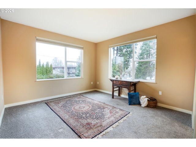 347 RUSTIC Pl 14, Eugene, OR 97401