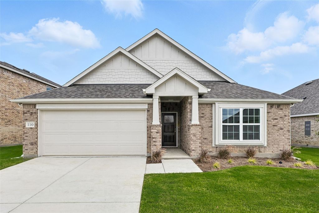 110 Patrick Henry Drive, Venus, TX 76084