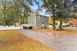42 Stockade Path, Plymouth, MA 02360