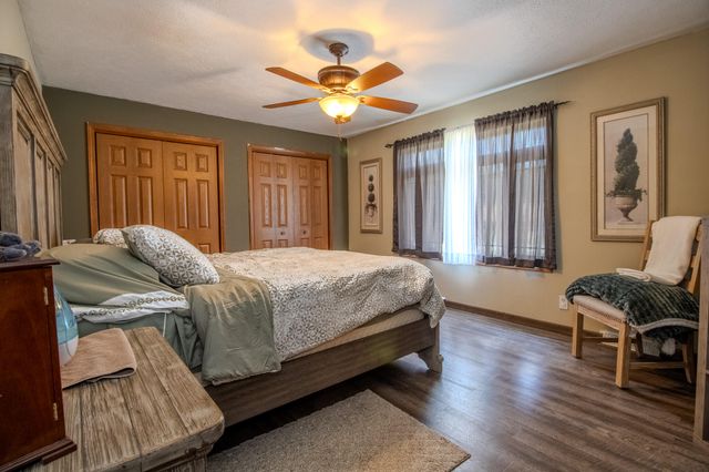 8915 E Long Lane Drive, Knox, IN 46534