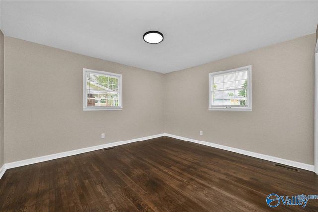 300 Longhorn Pass NW, Hartselle, AL 35640