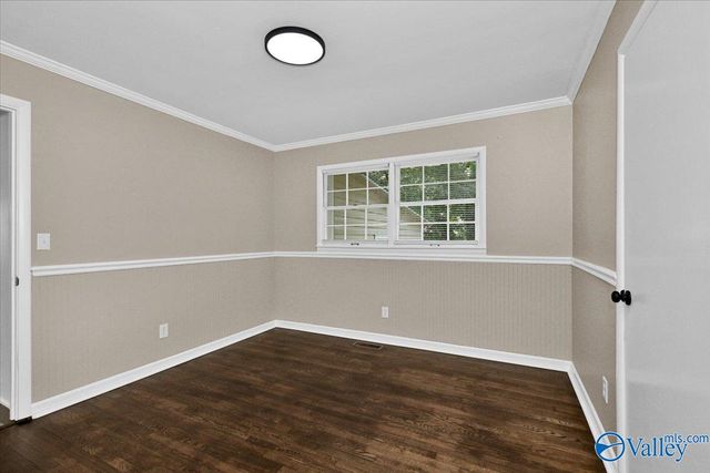 300 Longhorn Pass NW, Hartselle, AL 35640