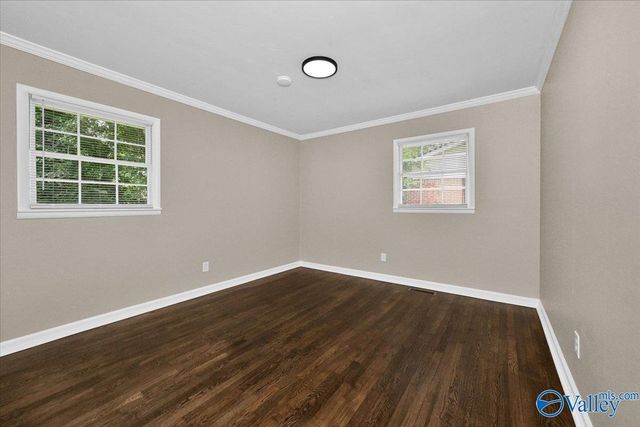 300 Longhorn Pass NW, Hartselle, AL 35640