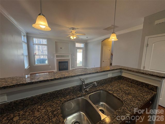 2912 White Willow Road, Charlotte, NC 28273