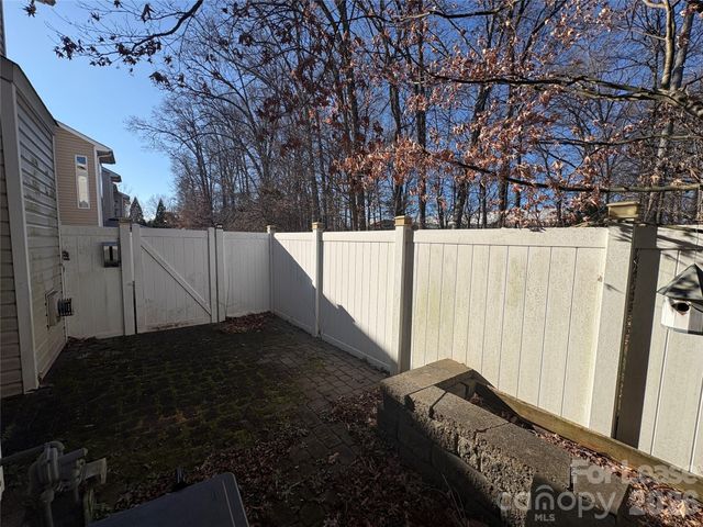 2912 White Willow Road, Charlotte, NC 28273