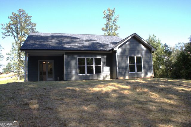 247 North Point Circle, Hartwell, GA 30643