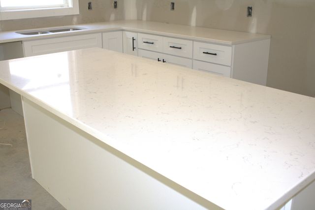 247 North Point Circle, Hartwell, GA 30643