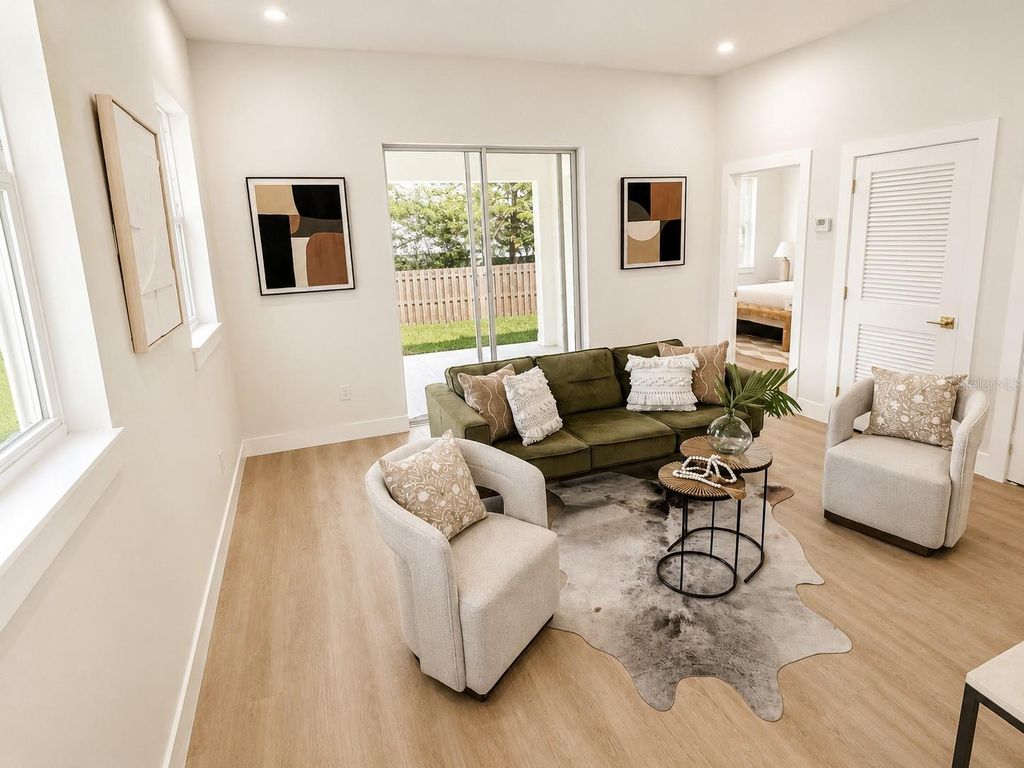 Image 12 of property listing at 5808 N 16TH STREET, Tampa, FL 33610