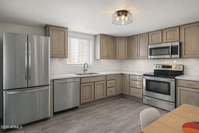 6512 N 12TH Way, Phoenix, AZ 85014