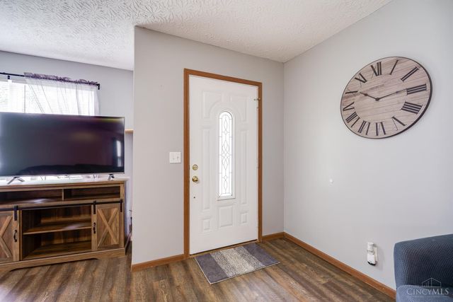 415 Martin Court, Trenton, OH 45067