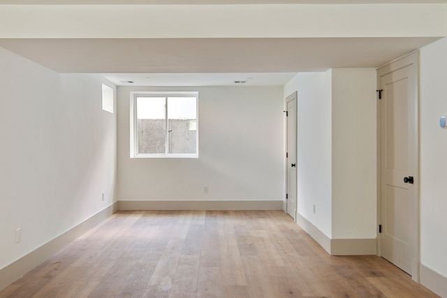 37 Cotting St, Medford, MA 02155