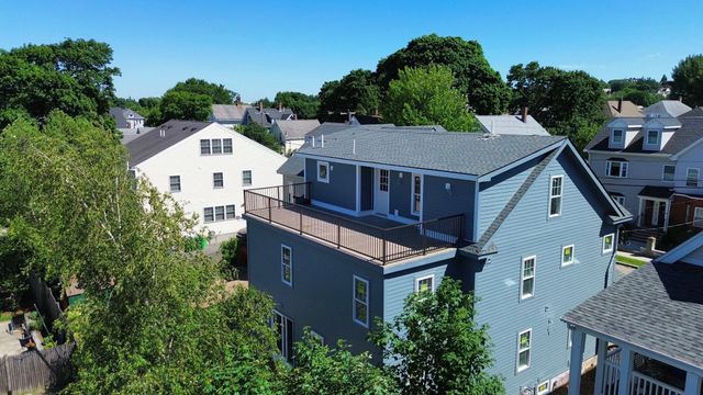 37 Cotting St, Medford, MA 02155