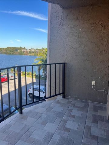 5201 NW 7th St 314, Miami, FL 33126