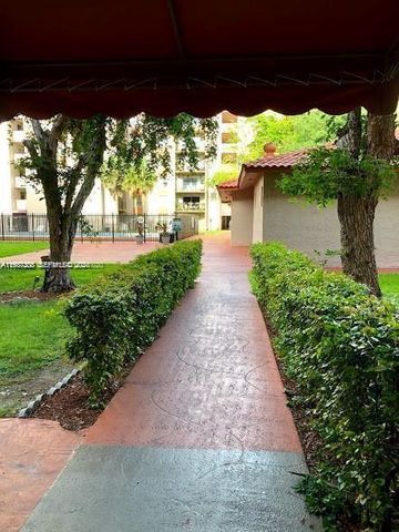 5201 NW 7th St 314, Miami, FL 33126