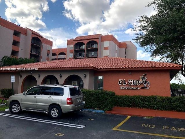 5201 NW 7th St 314, Miami, FL 33126