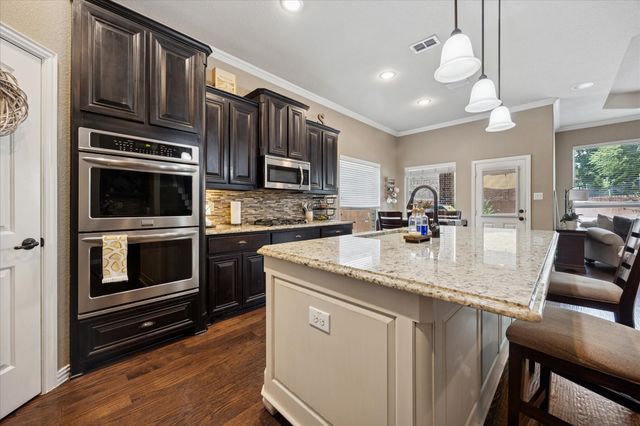 3512 Glass Mountain Trail, Fort Worth, TX 76244
