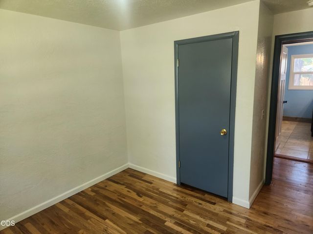 610 S 4th Street, Central Point, OR 97502