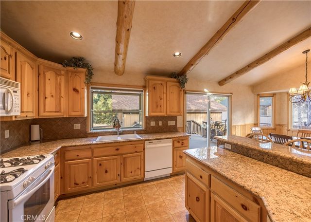 200 Muroc, Big Bear City, CA 92314