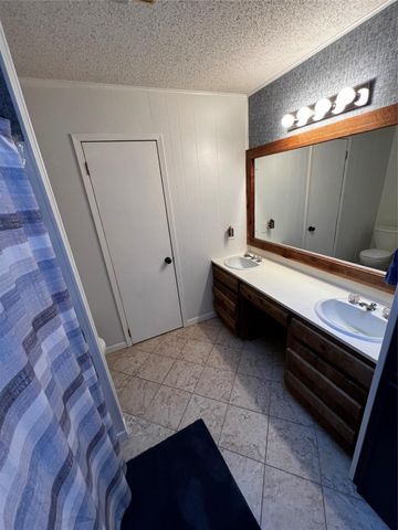 112 Stratford Street, Victoria, TX 77905