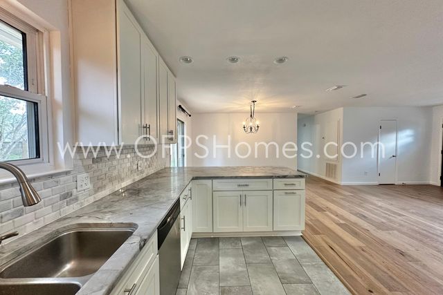 309 Pontevedra Lane, Niceville, FL 32578