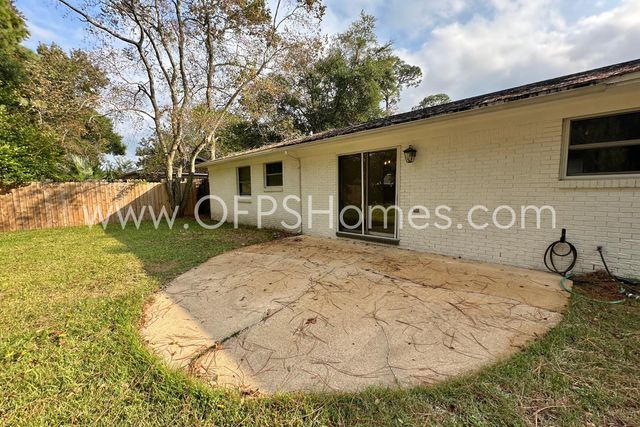 309 Pontevedra Lane, Niceville, FL 32578