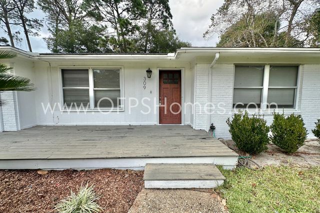 309 Pontevedra Lane, Niceville, FL 32578