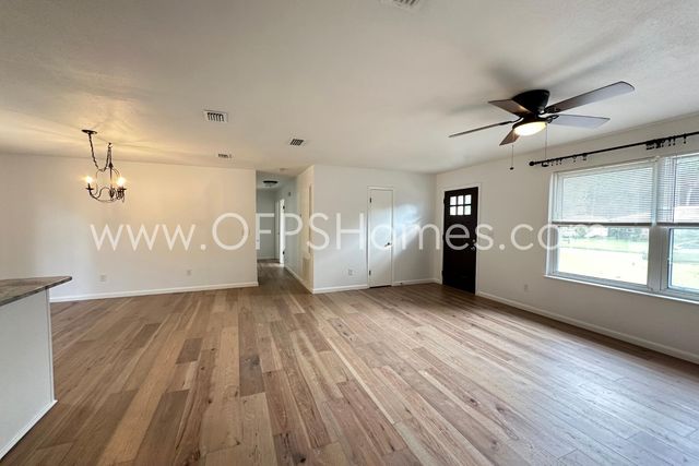 309 Pontevedra Lane, Niceville, FL 32578