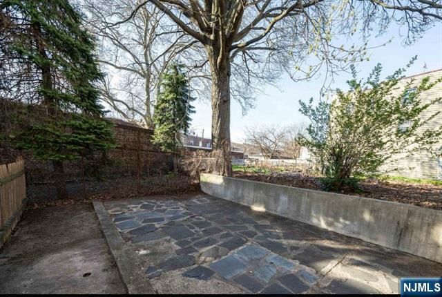 75 Palisade Avenue 1, Jersey City, NJ 07306