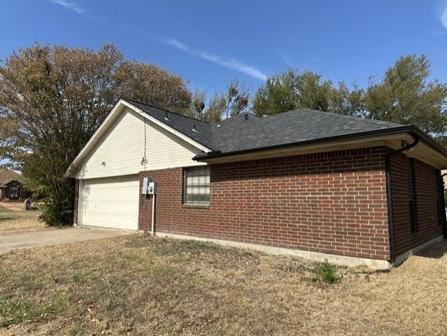 503 Pin Oak Drive, Terrell, TX 75161