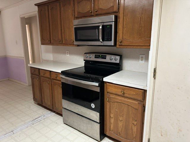 503 Pin Oak Drive, Terrell, TX 75161