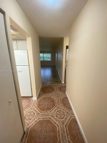6890 Royal Palm Boulevard 305H, Margate, FL 33063