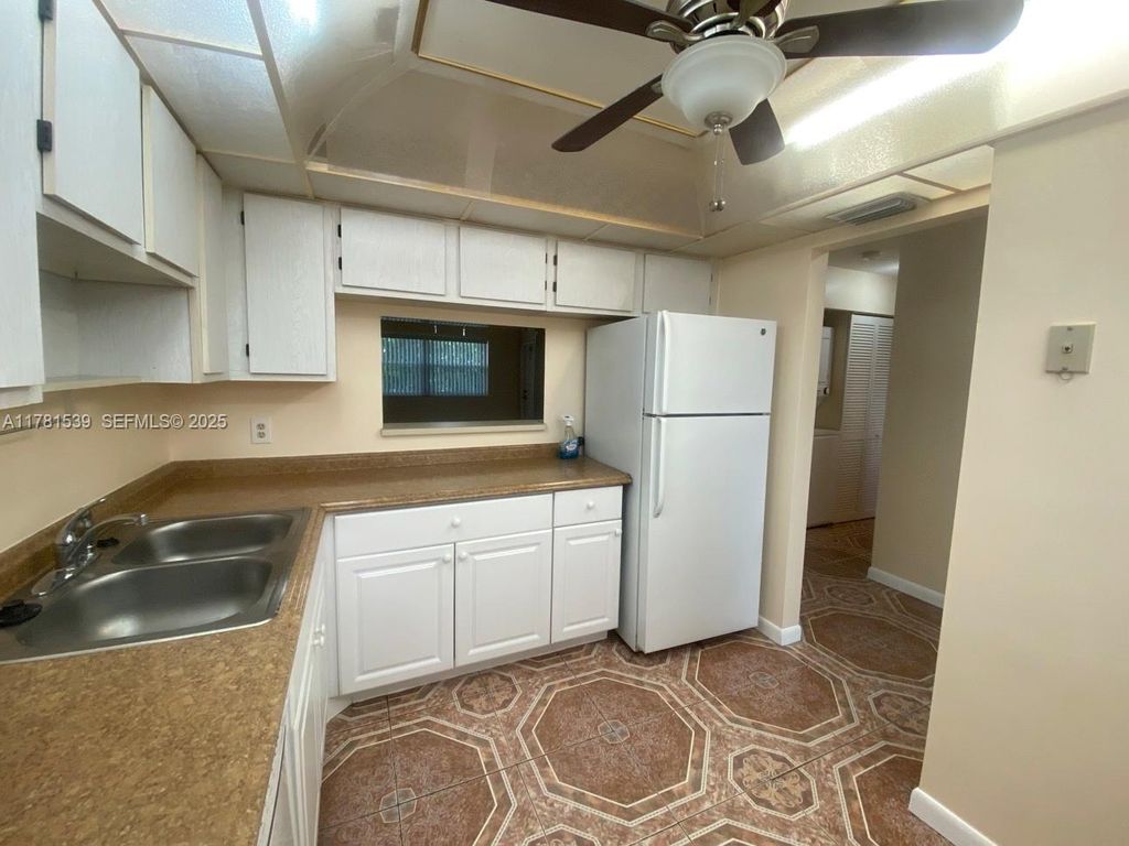 6890 Royal Palm Boulevard 305H, Margate, FL 33063