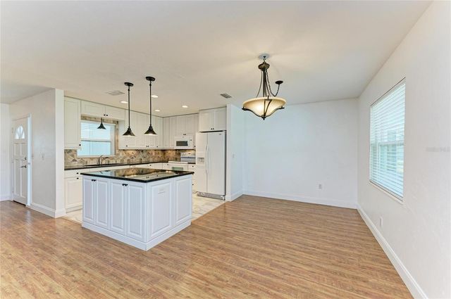 3324 WESTFORD LANE 112, Sarasota, FL 34231