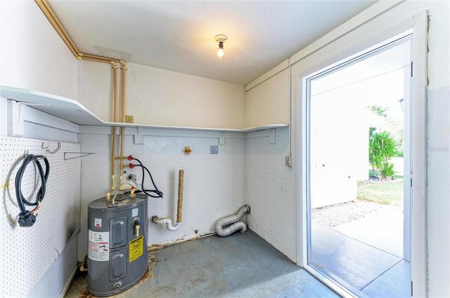 3324 WESTFORD LANE 112, Sarasota, FL 34231