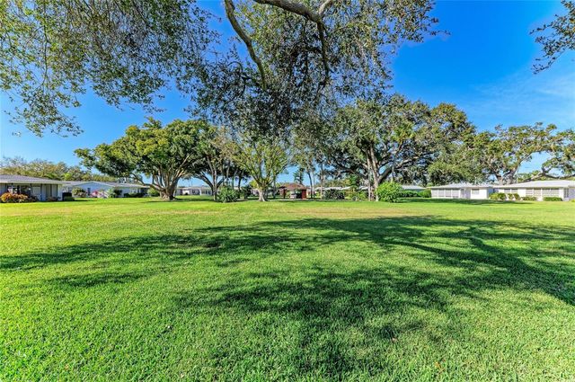 3324 WESTFORD LANE 112, Sarasota, FL 34231