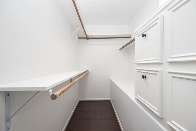 727 Bunker Hill Road 104, Houston, TX 77024