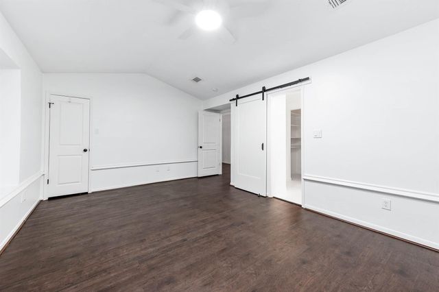 727 Bunker Hill Road 104, Houston, TX 77024