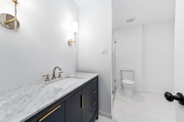 727 Bunker Hill Road 104, Houston, TX 77024