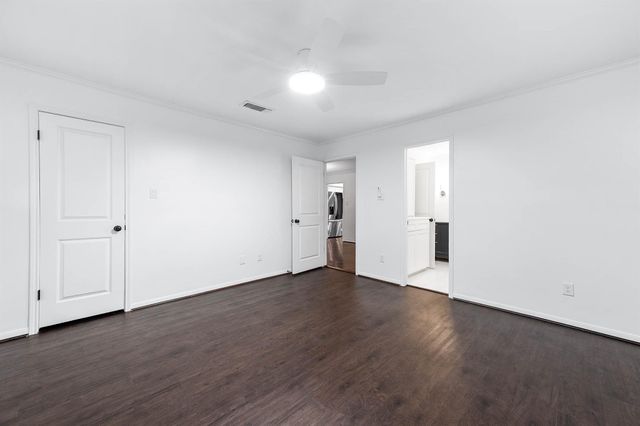 727 Bunker Hill Road 104, Houston, TX 77024