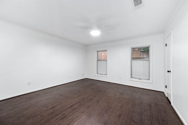 727 Bunker Hill Road 104, Houston, TX 77024